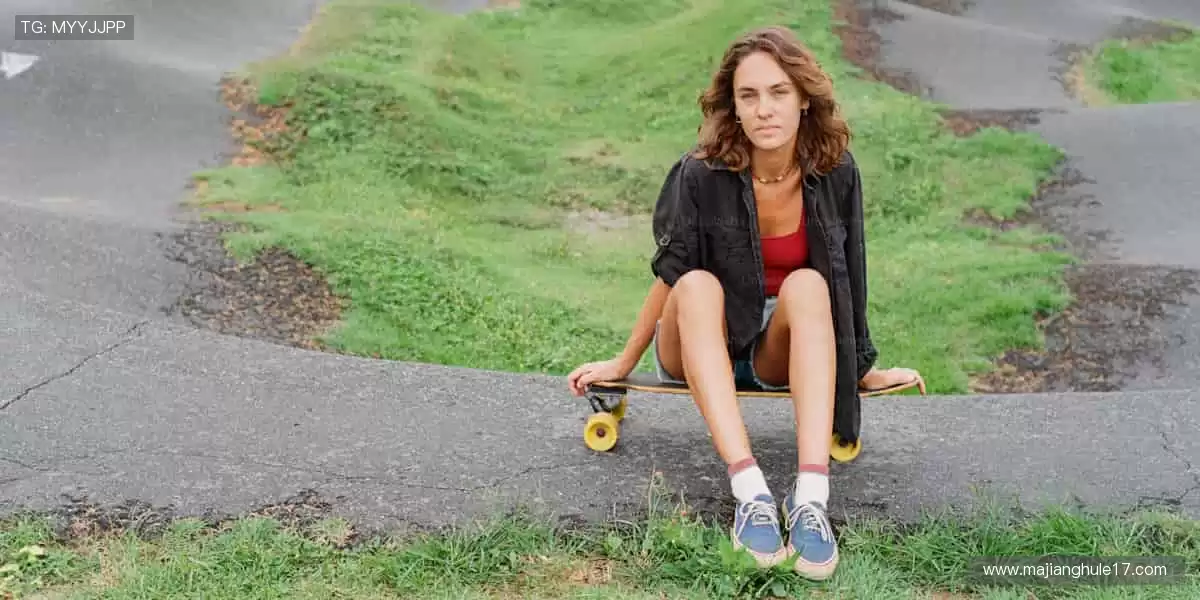 指尖滑动，精彩无限！📱 随时随地，畅享体育直播新体验！